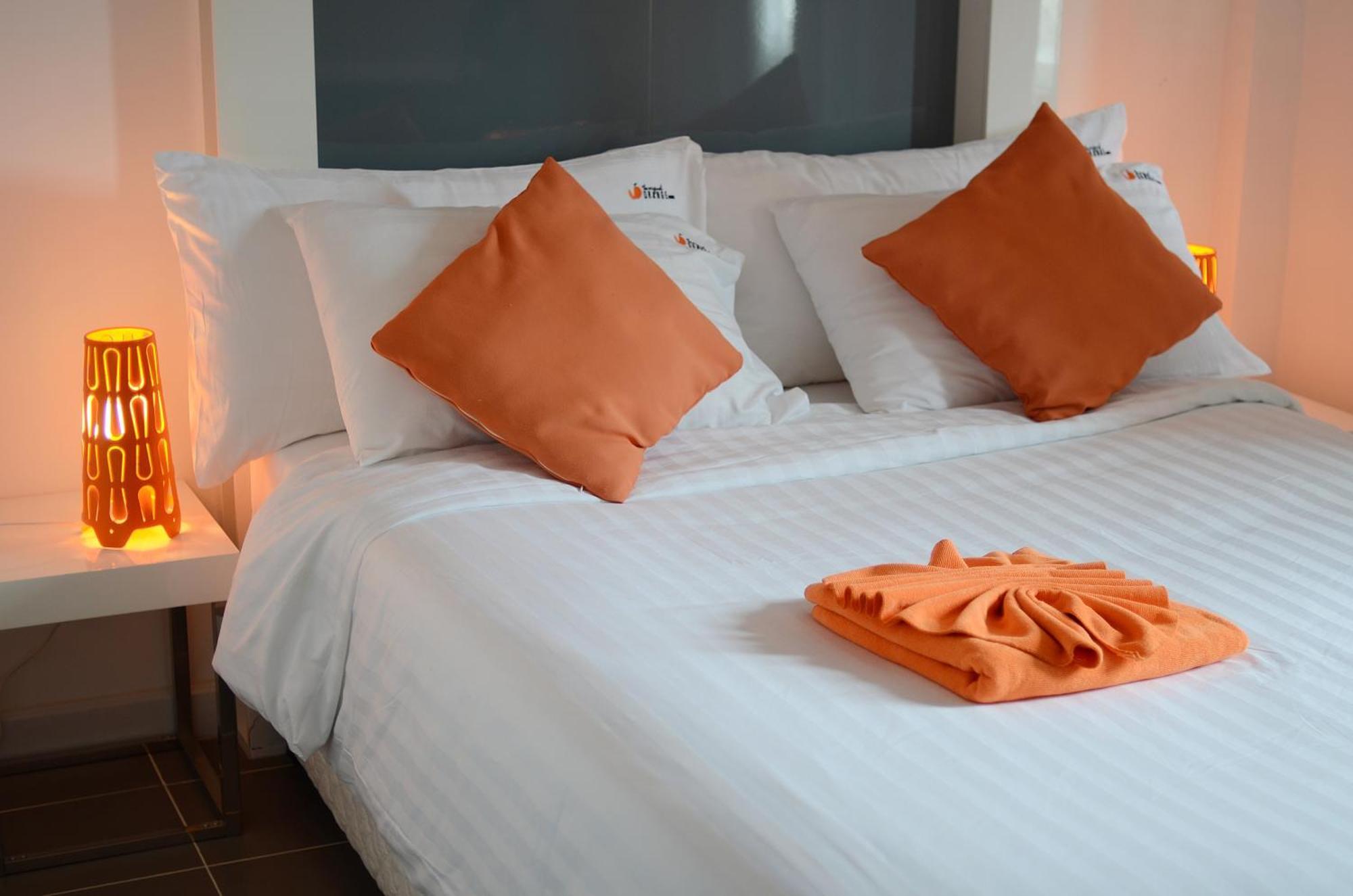 The Original Orange Hotel Nakhon Si Thammarat Quarto foto