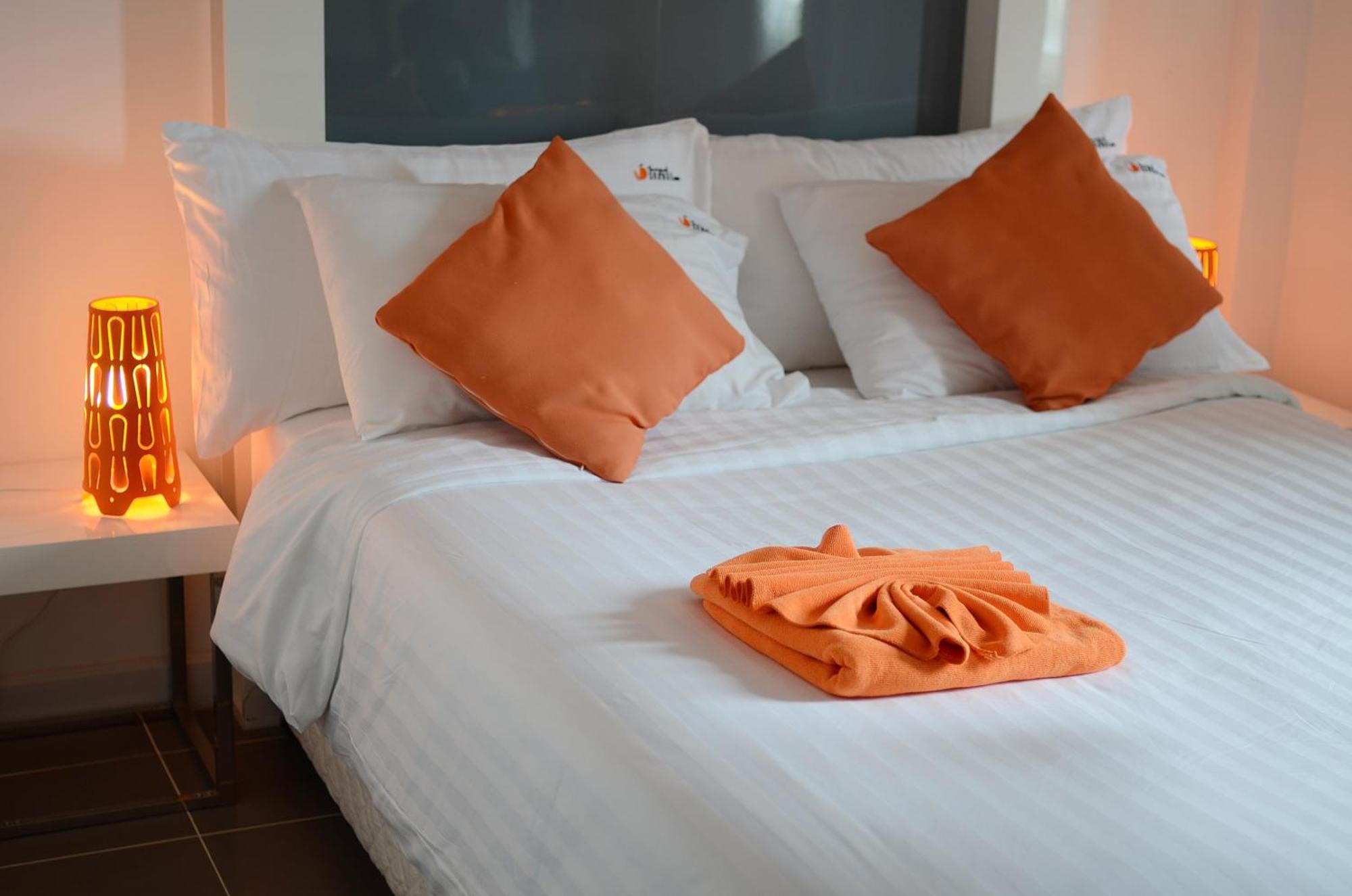 The Original Orange Hotel Nakhon Si Thammarat Quarto foto